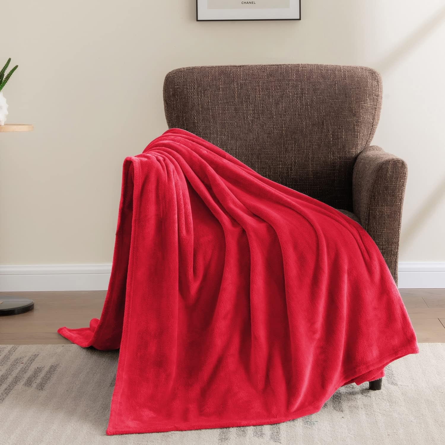 Fleece Blanket Red Throw Blanket for Couch & Bed, Luxury Plush Cozy Fuzzy Blanket 50" X 60", Super Soft Warm Lightweight Throw Blanket for Travel Camping